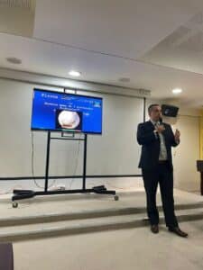 Christian technical presentation to more than 100 urologists